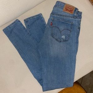 Levi’s 711 skinny jeans